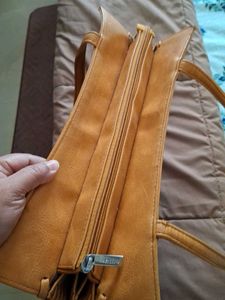 Very beautiful and stylish bag in elegant look.