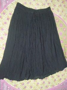 Stylish Black Crinkled Maxi Skirt