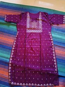 Elegant Purple Kurta with Intricate Print