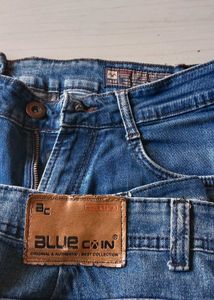 Bundle of men's jeans