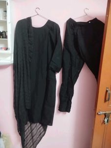 Elegant Black Sequined Kurta Set (new)