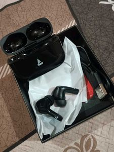 Boat Airdopes 163