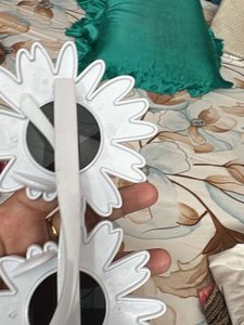 From Hopscotch Daisy Flower Sunglasses