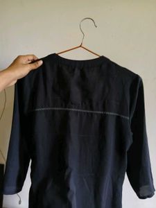 Elegant Black Kurta with Intricate Detailing
