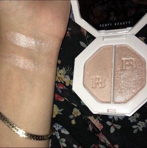 5 combo NARS Natural  Foundation and huda powder