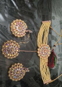 neackless earrings with mang tika stone wit