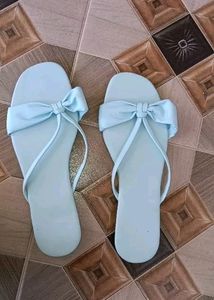 Women Flats