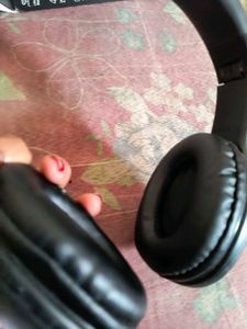 Headphone With Tag