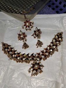 Elegant Indian Jewelry Set