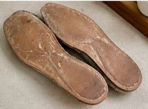 Embellished Punjabi Jutti Flats