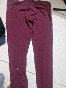 gym or yoga pants combo