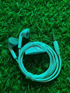 Samsung Earphones with Mic white