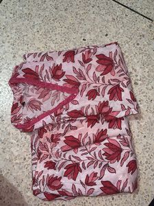 Floral Print Sleeveless Kurta size is M