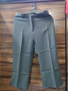 Chic Grey Wide-Leg Trousers
