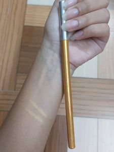 Golden Eyeliner Pen