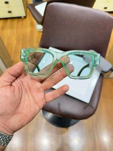 Chic Translucent Green TOMFORD Sunglasses
