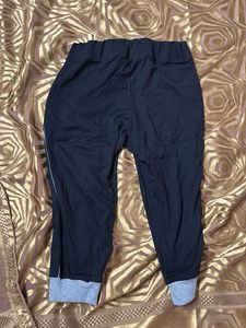 Women's Casual Capri Pants(zip pockets)