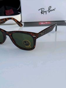 Ray-Ban Sunglasses Tortoiseshell Frame