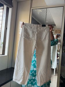 Cream Wide-Leg Cropped Pants