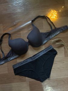 Calvin Klein set