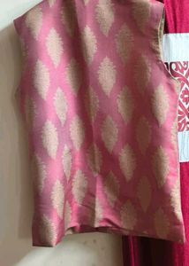 Stylish Men's Festive Kurta Set