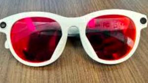Oakley x Meta Smart Glasses CAMERA SUNGLASSES*