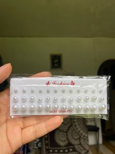 Set of Pearl Stud Earrings