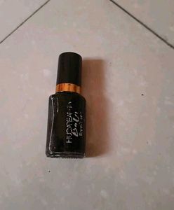 HUDA BEAUTY Eyeliner