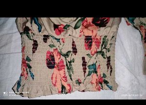 Floral Puff Sleeve Smocked Top