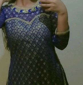 Elegant Blue Kurta with Intricate Gold Embellishme