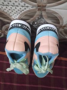 Stylish Colorblock Sneakers