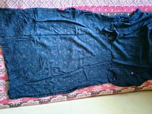 Stylish Blue Kurta with Pink Buttons