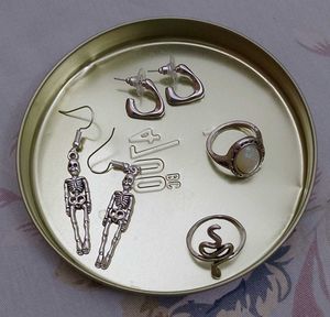 Assorted Alt Silver Jewelry Scoop