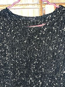 Cozy Black &amp; White Knit oversized Sweater