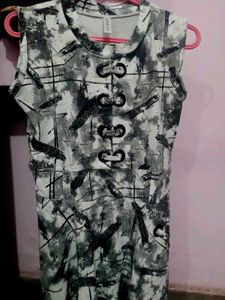 🖤 Abstract elegance printed flared sleeveless top