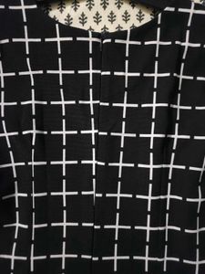 🖤 Checked bodycon mini dress! 👗