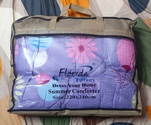 Branded Comforter With Beautiful Colour & Print