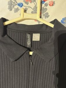 Ribbed Crop Top with Zipper