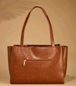 Fargo Shoulder Bag .🤎🤎
