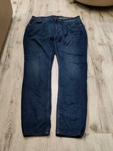 Ma4140 Basics jeans waist 36-38 inches