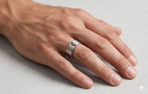 Unisex Silver Toned Crescent Moon Cutout Ring