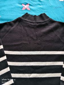 Sweater strachable