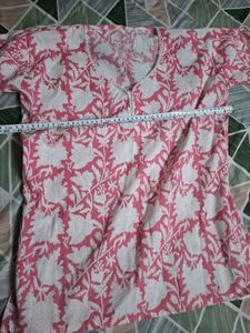 Pink &amp; White Floral Kurta