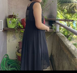 Chic Black Sequined Party Dress