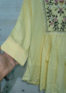 TRENDS Embroidered Kurta 👗