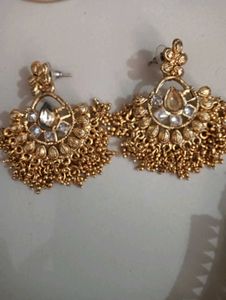 2 mang tika, necklace and earring