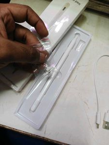 Stylus Rechargable with 2 extra tips