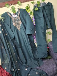 Elegant Green Embroidered Kurta Set with Dupatta