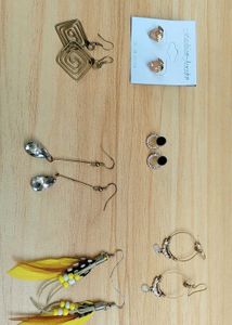 set of 6 Fashionable Hoop Earrings