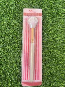 NY Bae Pro Blush Brush